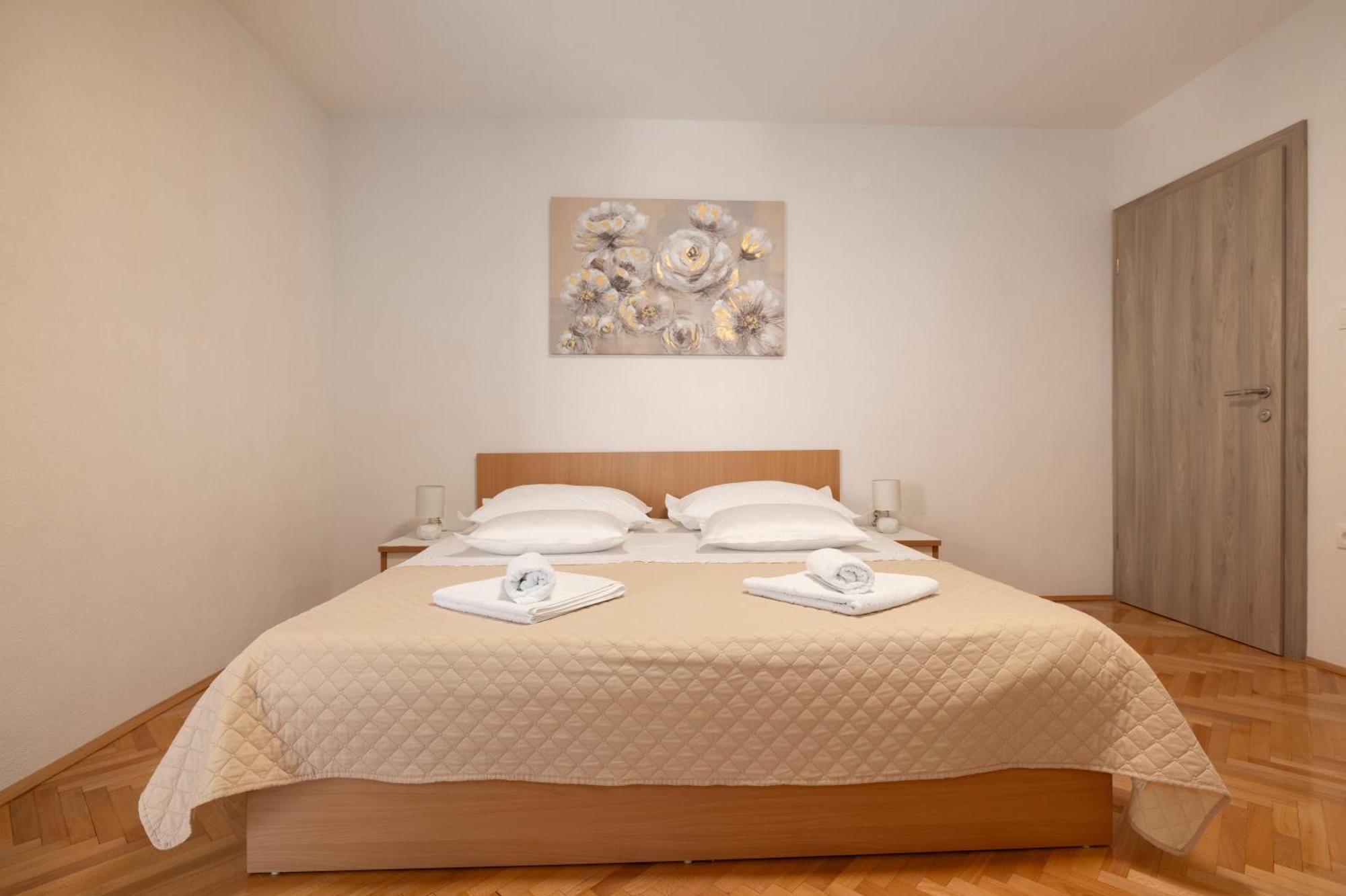 Apartmani Marta Tučepi Exterior foto