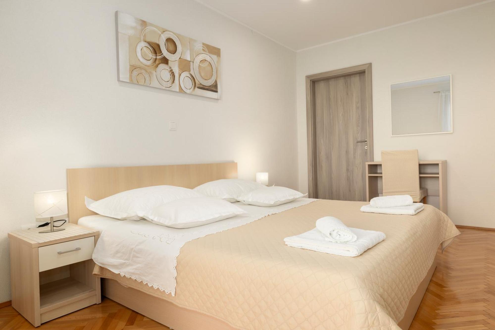 Apartmani Marta Tučepi Exterior foto