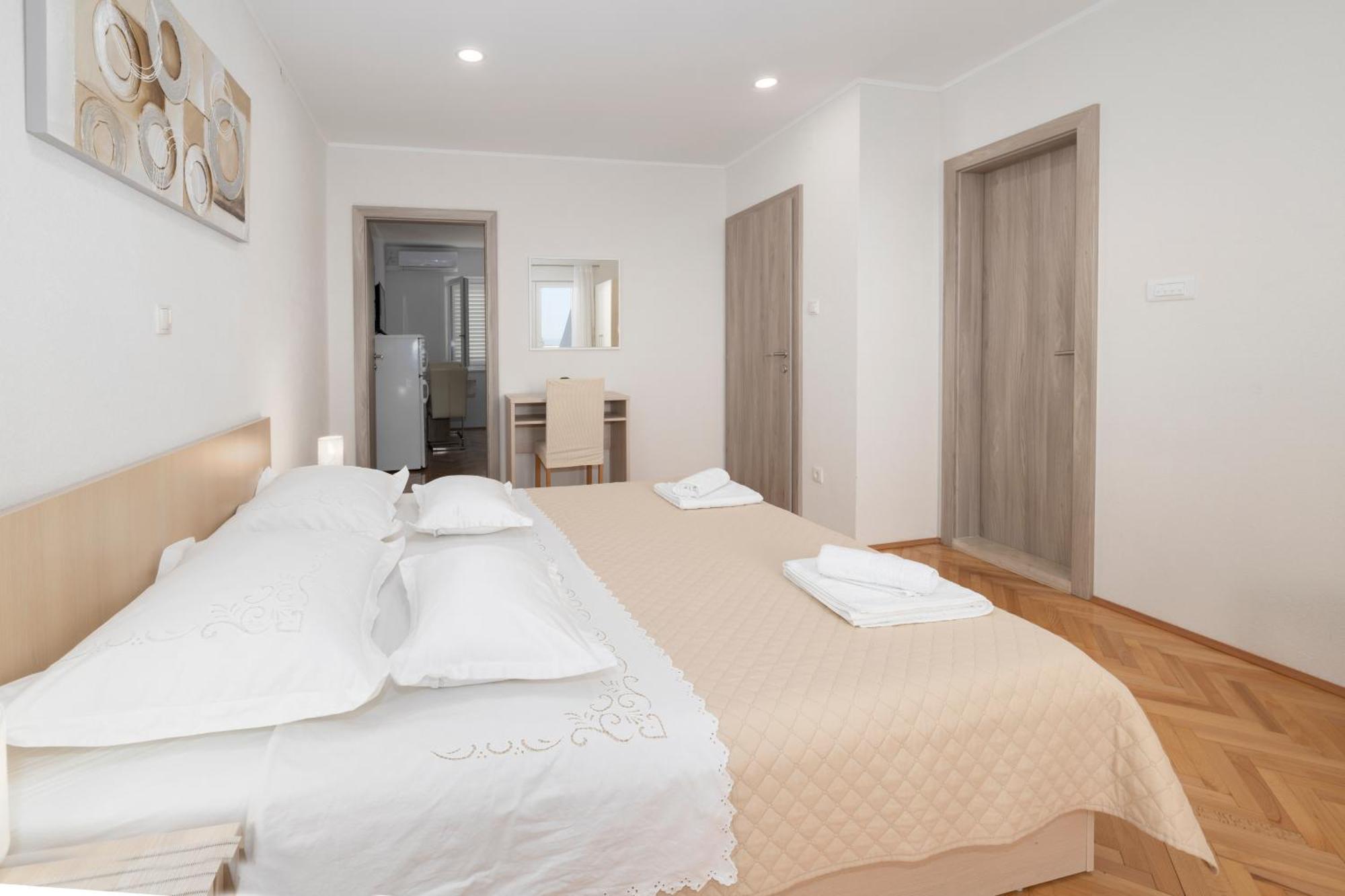 Apartmani Marta Tučepi Habitación foto